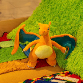 Plyšová hračka Pokémon Charizard s ohněm 23cm Plyšová hračka Pokémon Charizard s ohněm 23cm
