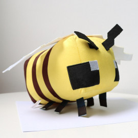 Plyšová hračka Minecraft Včelka pixel 18cm